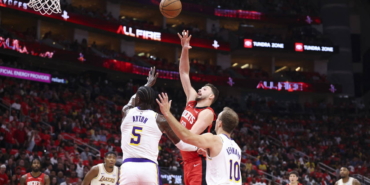 Alperen-Sengun8217lu-Rockets-Lakers8217i-Devirdi-Seri-3-1-Oldu-featured