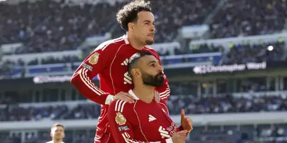 Liverpoollu-Curtis-Jones-Galatasaray-Taraftarini-Unutamiyor-featured