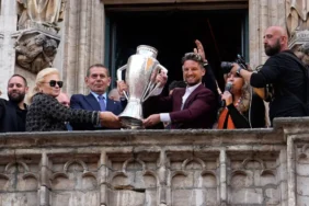 Galatasarayin-26.-Sampiyonlugu-Brukselde-Coskuyla-Kutlandi-featured